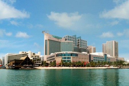 Invia – Beach Rotana Hotel & Tower, Spojené arabské emiráty