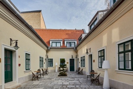 Invia – Maison Bistro & Hotel, Maďarsko