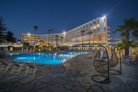 Recenzie: Invia – Leonardo Plaza Cypria Maris Beach Hotel & Spa